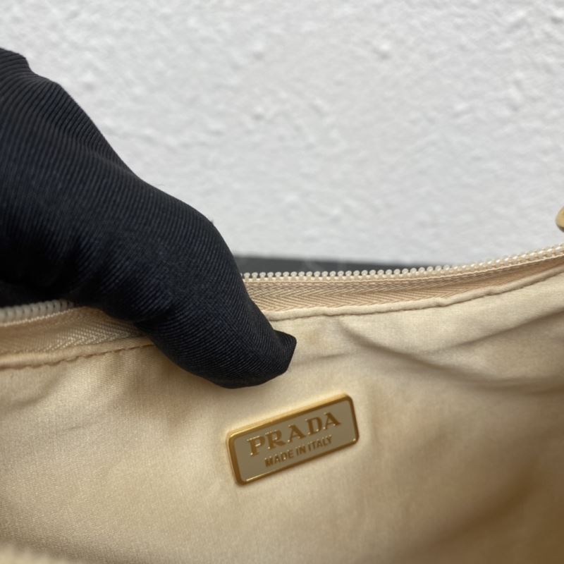 Pra*a hobo bags